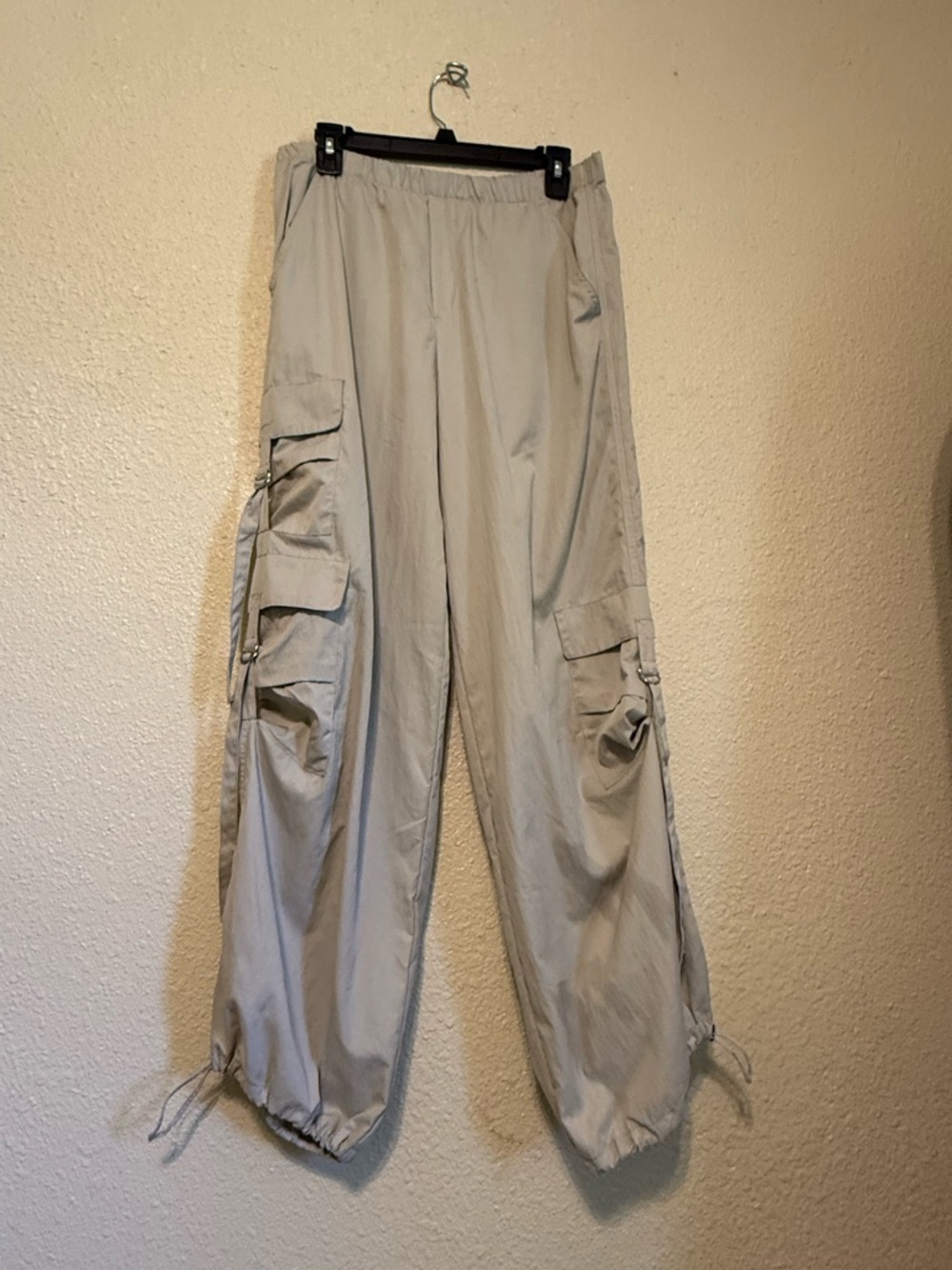 Zara Beige Cargo Pants with Strap Details - Picture 2 of 7